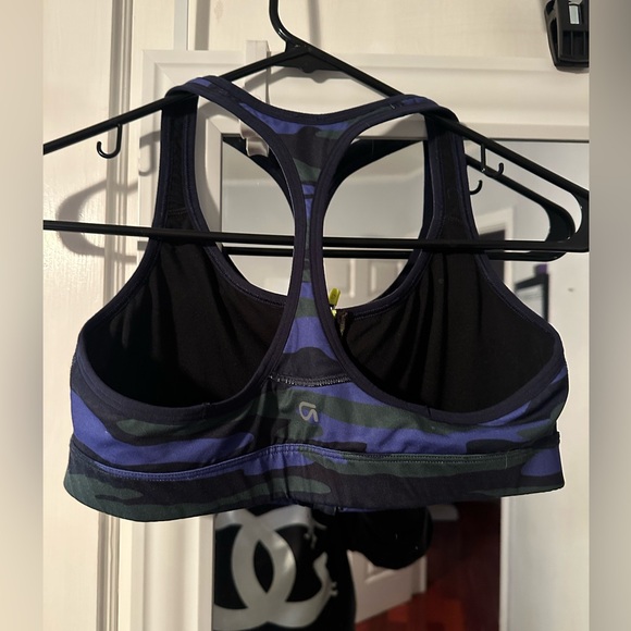 GAP FIT Camoflauge Camo Purple Racerback Sports Zip-Up Bra Women’s Sz S/M NEW - Picture 3 of 3
